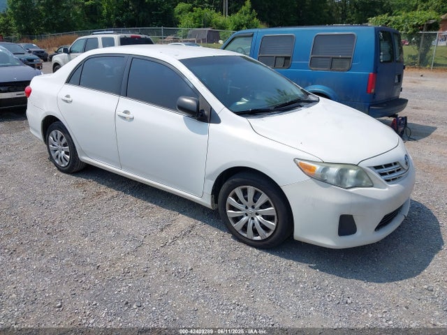 2013 TOYOTA COROLLA LE