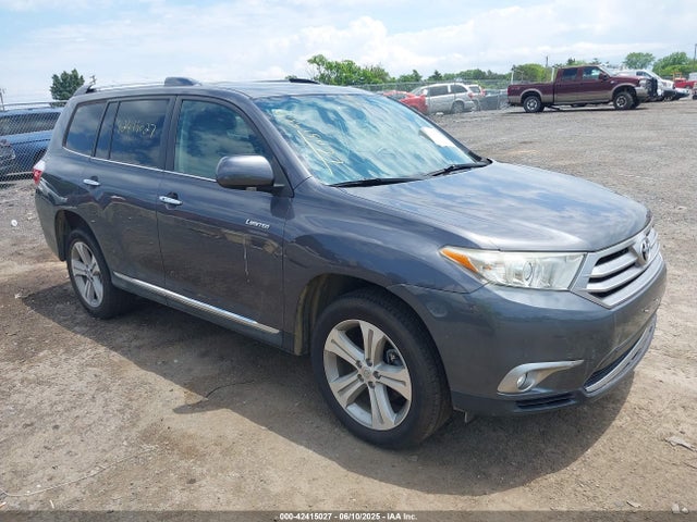 2013 TOYOTA HIGHLANDER LIMITED V6