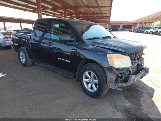 2013 NISSAN TITAN S