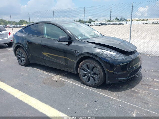 2024 TESLA MODEL Y LONG RANGE DUAL MOTOR ALL-WHEEL DRIVE/RWD