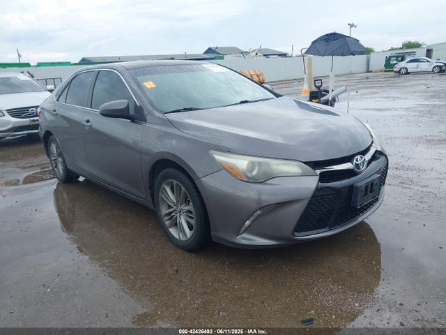 2017 TOYOTA CAMRY SE