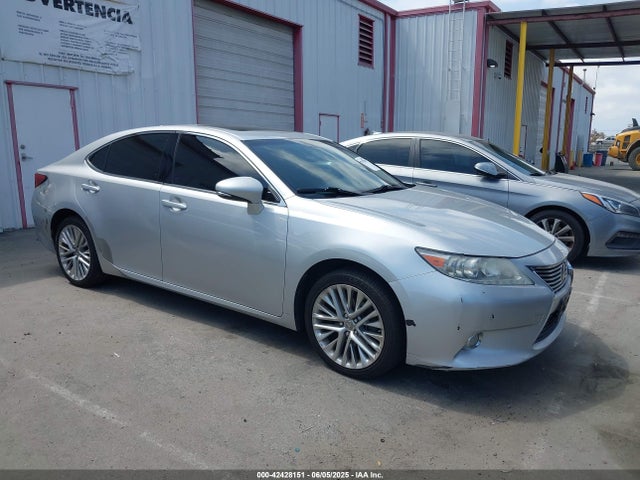 2013 LEXUS ES 