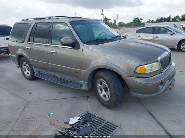 2002 LINCOLN NAVIGATOR 