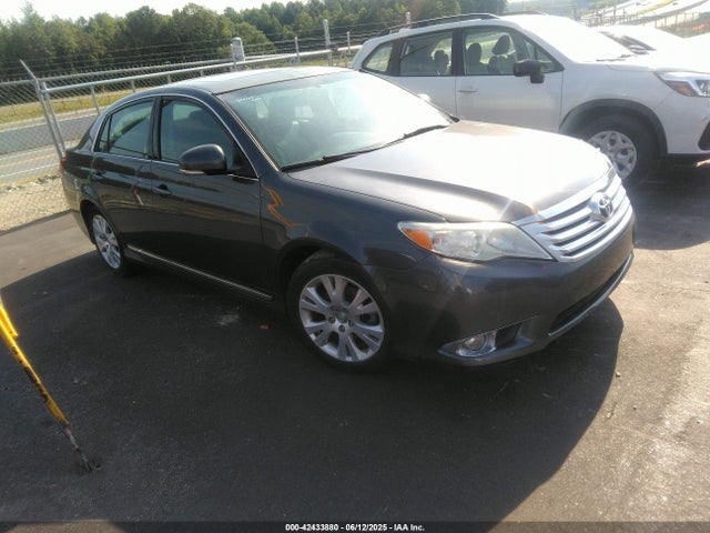 2012 TOYOTA AVALON 