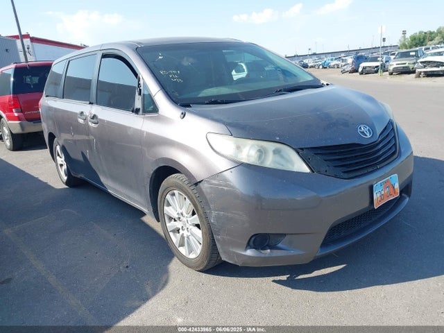 2011 TOYOTA SIENNA BASE V6