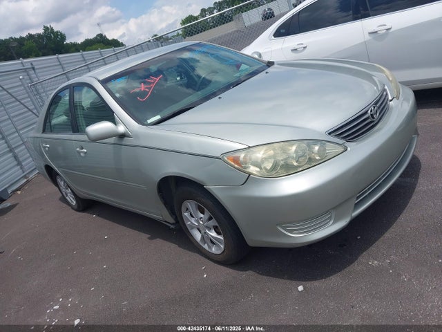 2005 TOYOTA CAMRY LE V6