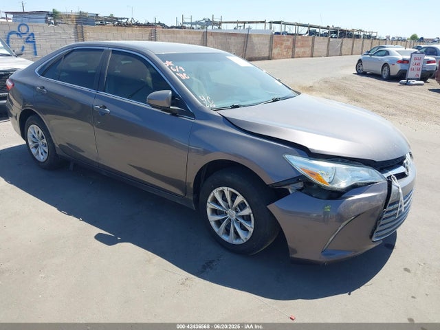 2016 TOYOTA CAMRY LE