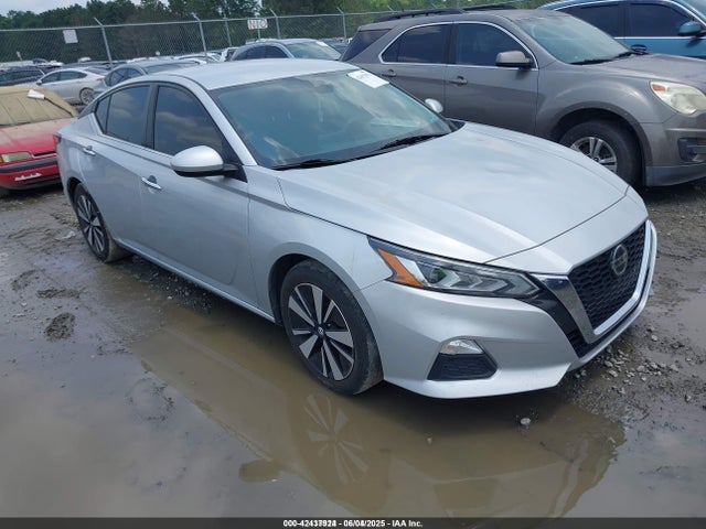 2022 NISSAN ALTIMA SV FWD