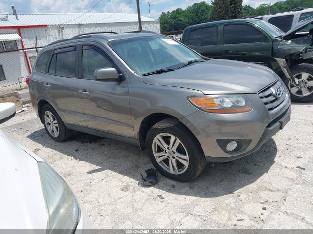 2011 HYUNDAI SANTA FE SE