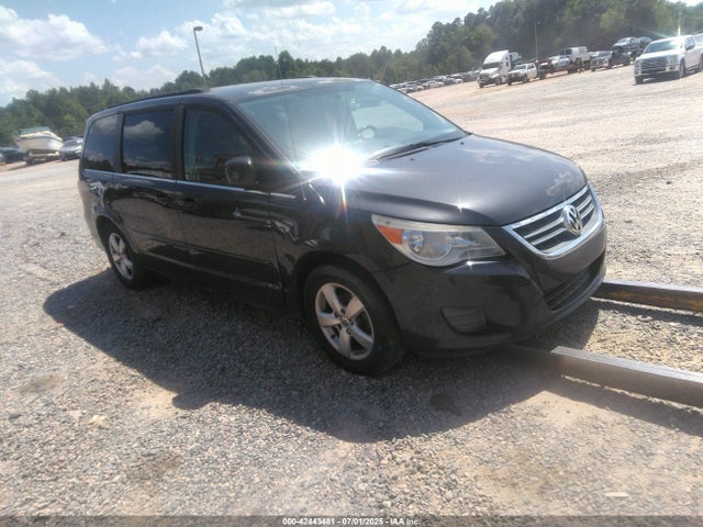 2011 VOLKSWAGEN ROUTAN SE