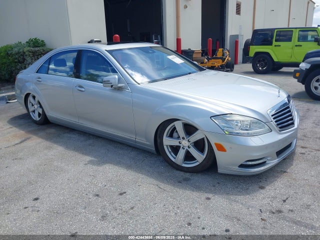 2010 MERCEDES-BENZ S 550 