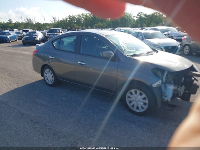 2015 NISSAN VERSA 1.6 SV