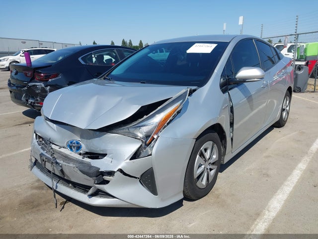 2016 Toyota PRIUS THREE — фото 2