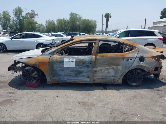 2018 HYUNDAI ELANTRA SEL 13