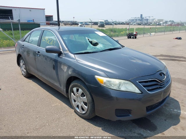 2011 TOYOTA CAMRY LE