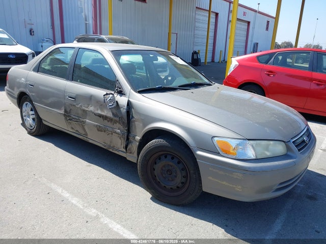 2000 TOYOTA CAMRY LE