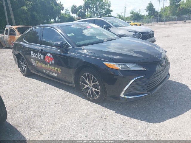 2022 TOYOTA CAMRY XLE HYBRID