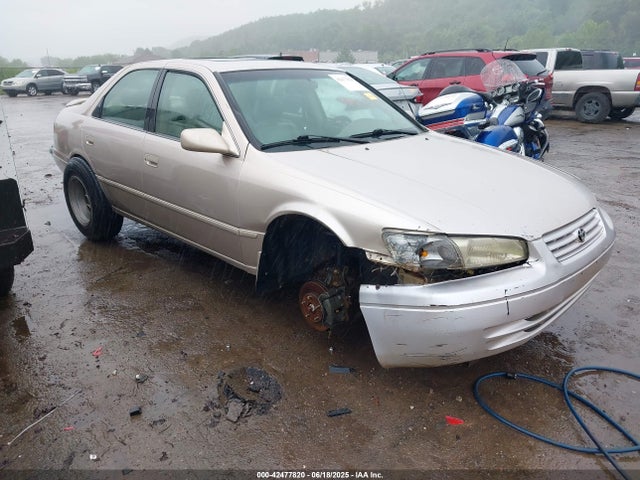 1999 TOYOTA CAMRY LE