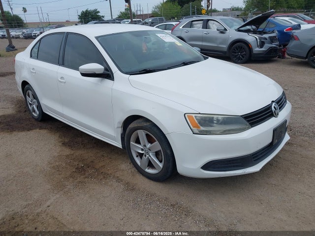 2012 VOLKSWAGEN JETTA 