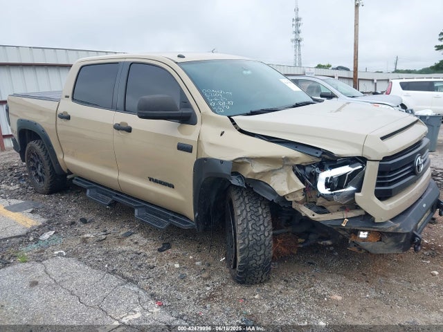 2017 TOYOTA TUNDRA SR5 5.7L V8
