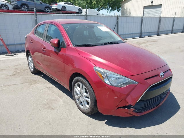 2018 TOYOTA YARIS 