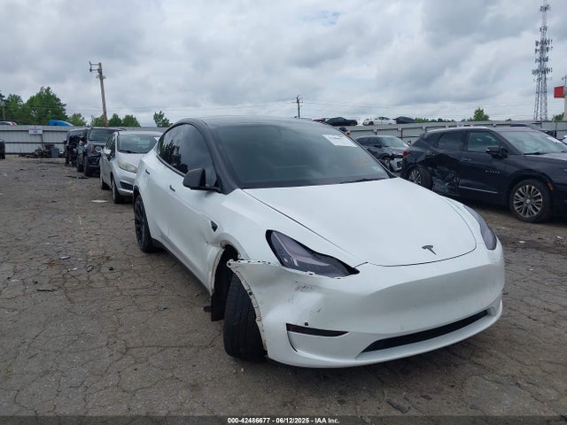 2022 TESLA MODEL Y LONG RANGE DUAL MOTOR ALL-WHEEL DRIVE