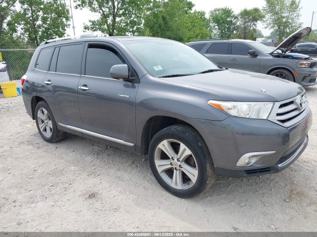 2013 TOYOTA HIGHLANDER LIMITED V6
