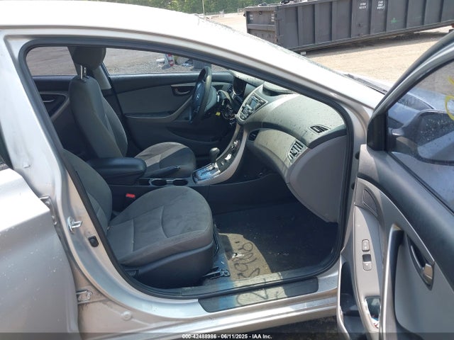 صورة 5 لـ 2013 Hyundai ELANTRA GLS
