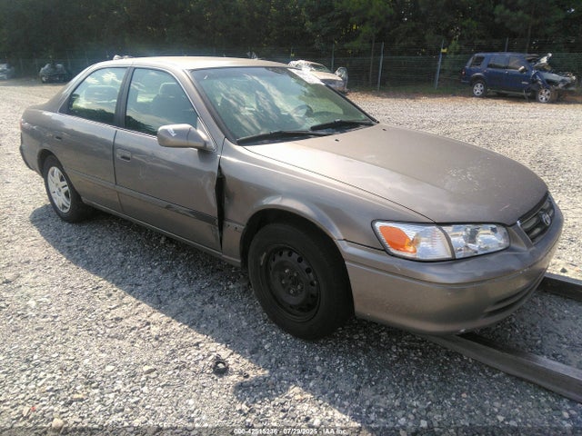 2001 TOYOTA CAMRY LE