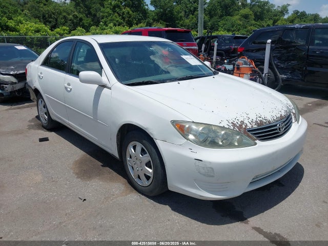 2005 TOYOTA CAMRY LE