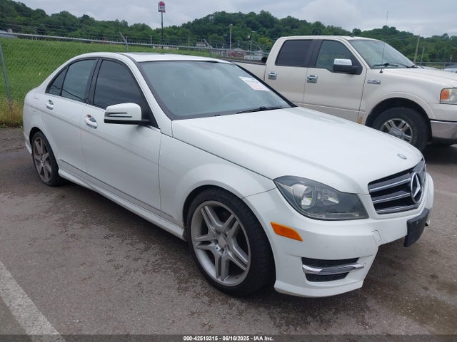 2014 MERCEDES-BENZ C 300 LUXURY 4MATIC/SPORT 4MATIC