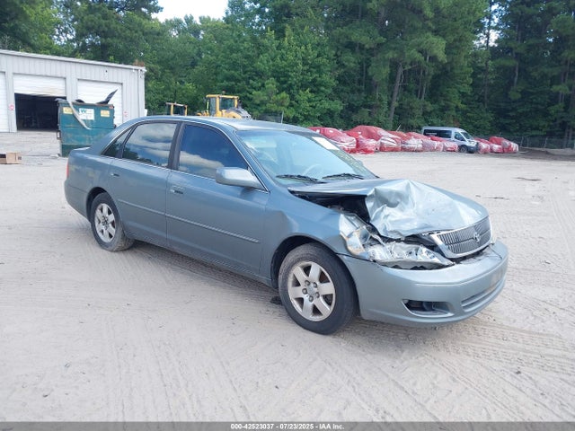 2001 TOYOTA AVALON XL
