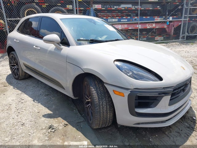 2023 PORSCHE MACAN S