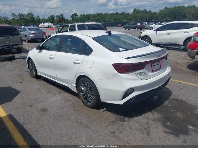 KIA FORTE GT-LINE - 3