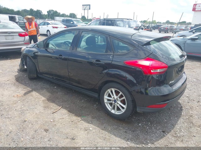 FORD FOCUS SE - 3