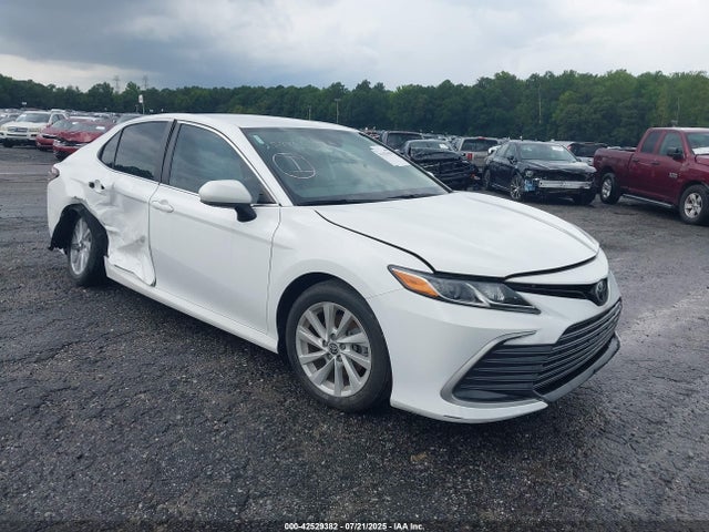 2022 TOYOTA CAMRY LE