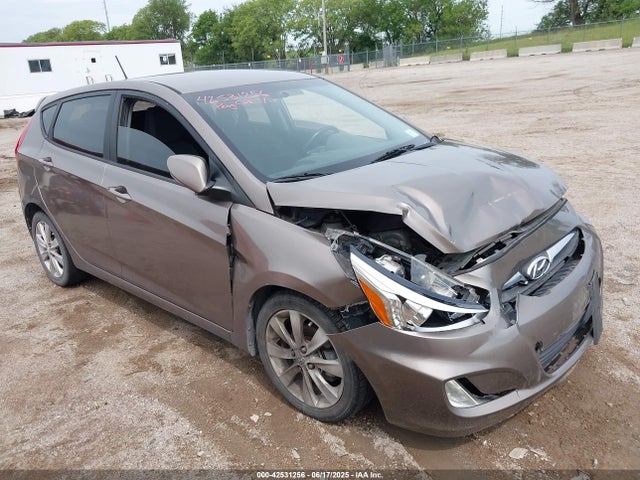 2014 HYUNDAI ACCENT SE