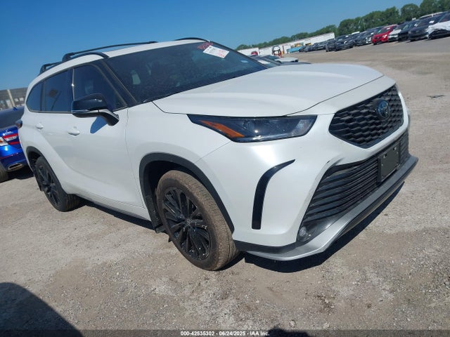 2025 TOYOTA HIGHLANDER XSE