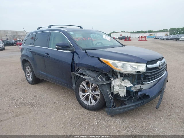 2014 TOYOTA HIGHLANDER XLE V6