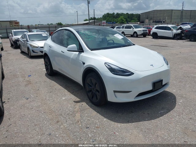 2025 TESLA MODEL Y LONG RANGE DUAL MOTOR ALL-WHEEL DRIVE