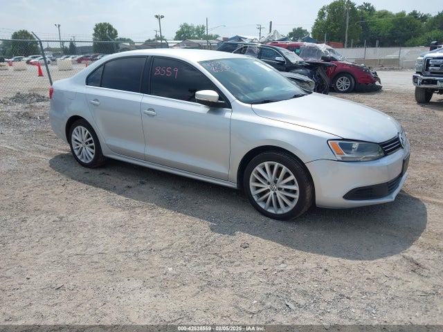 2013 VOLKSWAGEN JETTA 2.5L SE