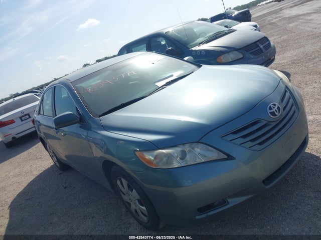 2009 TOYOTA CAMRY LE