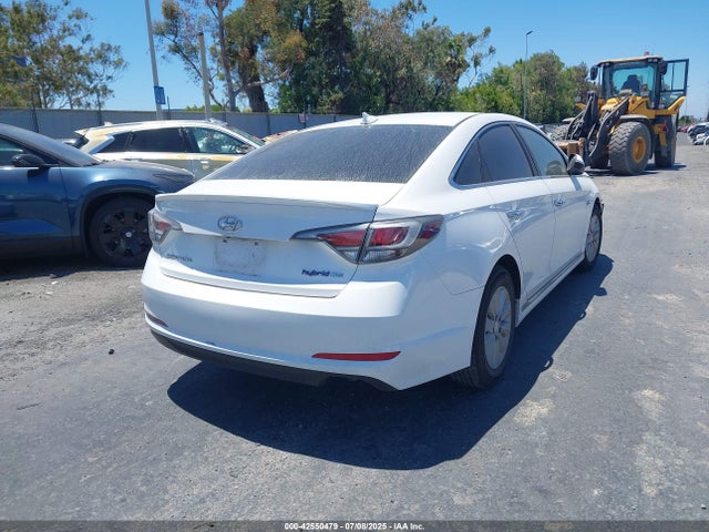 2017 HYUNDAI SONATA SE