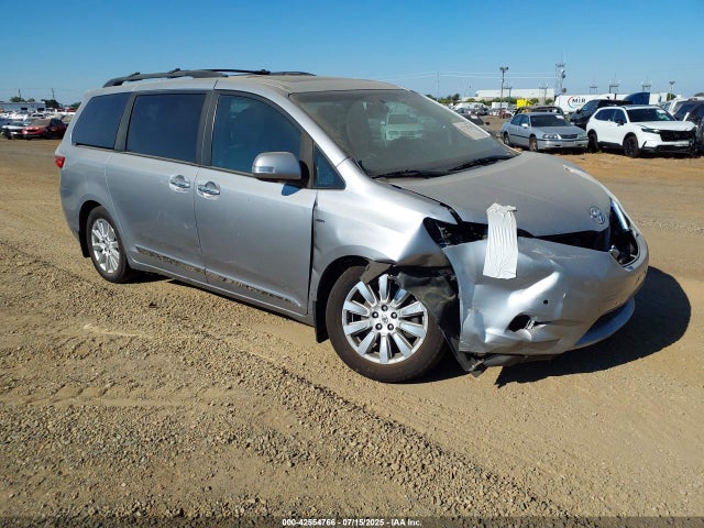 2017 TOYOTA SIENNA LIMITED PREMIUM 7 PASSENGER