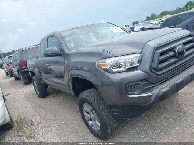 2016 TOYOTA TACOMA SR