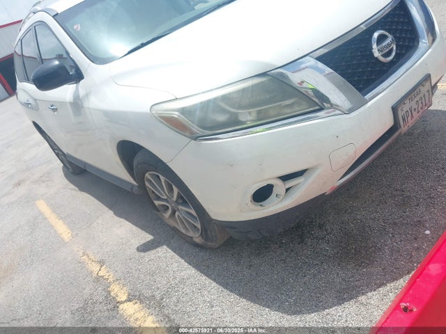 2013 NISSAN PATHFINDER SV