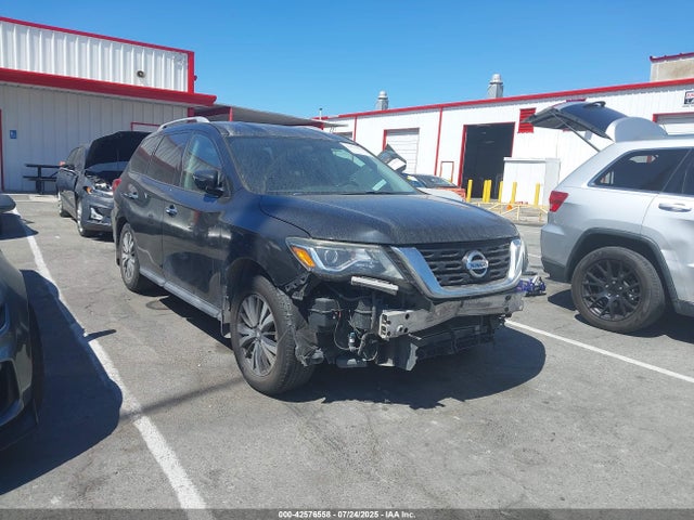 2017 NISSAN PATHFINDER S