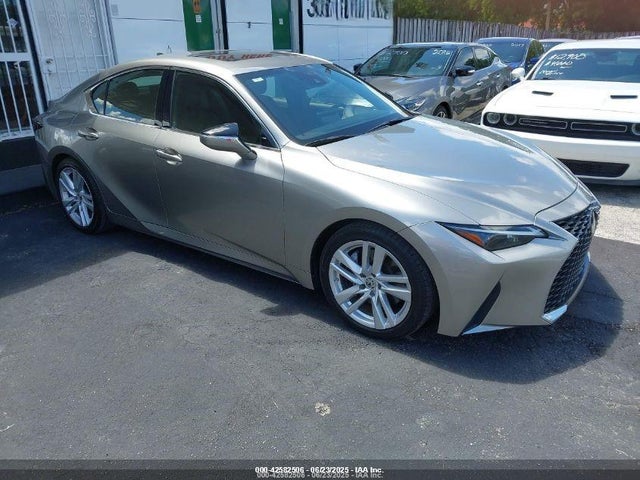 2021 LEXUS IS 