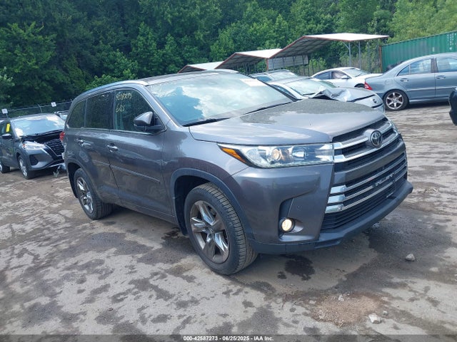 2018 TOYOTA HIGHLANDER LIMITED PLATINUM