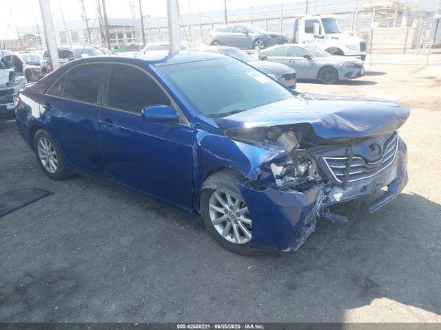 2011 TOYOTA CAMRY XLE